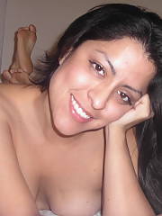 More selfpics of this ex latina girlfriend!  she had the body of a goddess and worshiped the ground i walked on