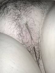 Hairy spanish vagina - i have no idea what this man said in his submission as it was all in spanish but lets say shes needs a razor and some shaving gel!!!