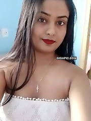 Imdin girlfriend soniya Gupta nude pictures