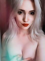 Sexy Amateur Lynnea Phonesex Sensual Selfie Tinytits Smalltits Amateur Blonde Petite