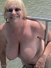 Exposed wife Amateur Mature big Boobs