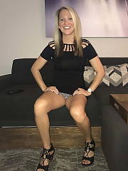 Sexy amateur wife Amateur Blonde MILF