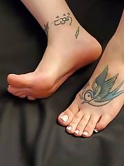 Submissive girlfriend feet Feet Tattooed Blonde Homemade Girlfriend Submissive